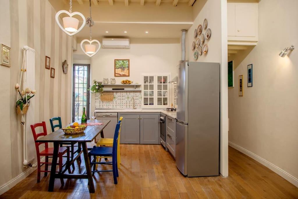 Renaissance Apartment *