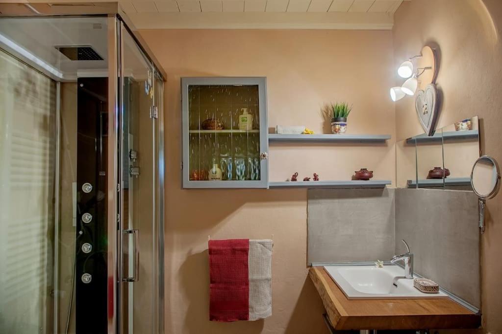 Renaissance Apartment *